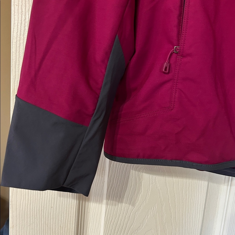 Patagonia Jacket - Picture 7 of 13
